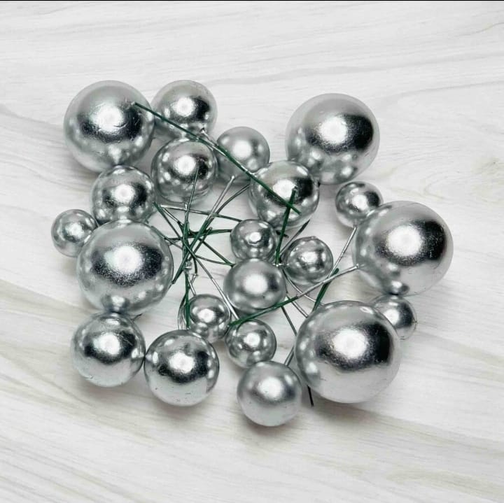 Silver Metallic Faux Balls (Pack Of 20)