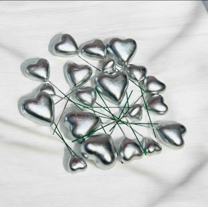 Silver Faux Heart Topper (Pack of 20)